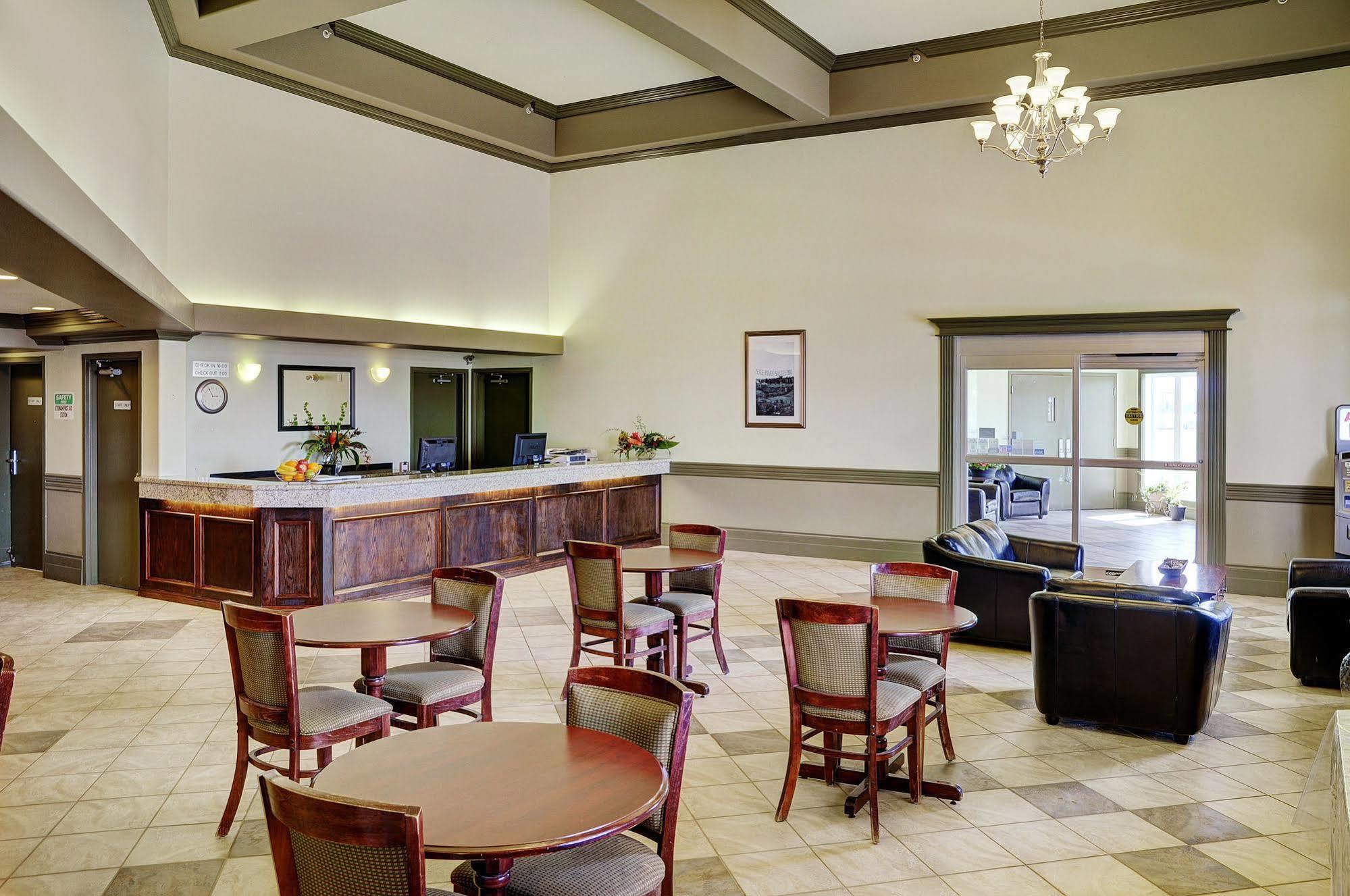 Nova Inn Peace River Kültér fotó